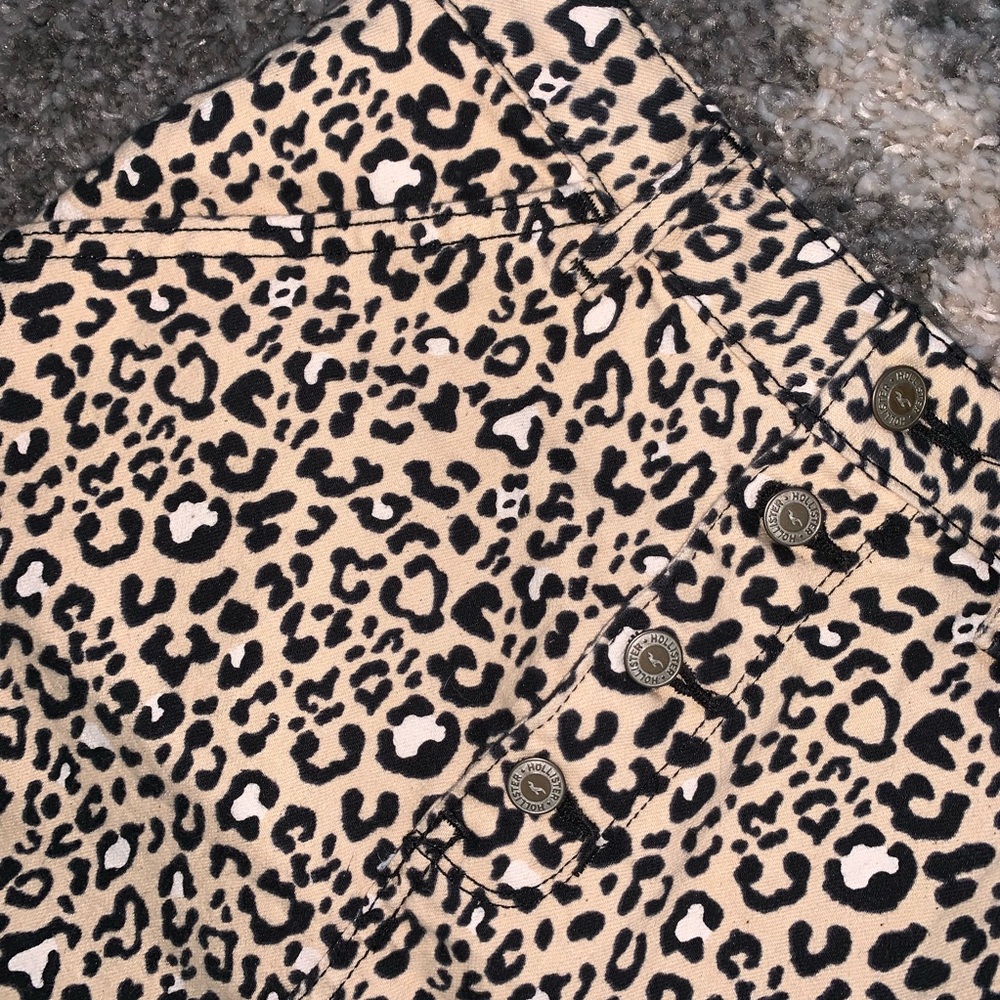 Hollister Leopard Ultra High Waisted Skirt